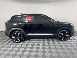 Thumbnail - 2025 Nissan Kicks