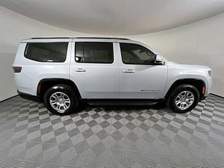 Thumbnail - 2022 Jeep Wagoneer