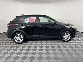 Thumbnail - 2025 Nissan Kicks Play