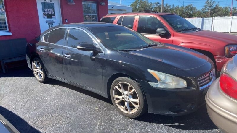 2012 Nissan Maxima Located at Drive Smart slide-image