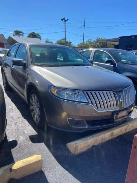 2010 Lincoln MKZ Located at Drive Smart light-box-slides