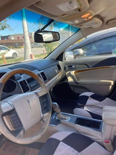 2010 Lincoln MKZ Located at Drive Smart slide-image