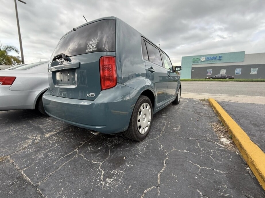2008 Scion xB Located at Drive Smart light-box-slides