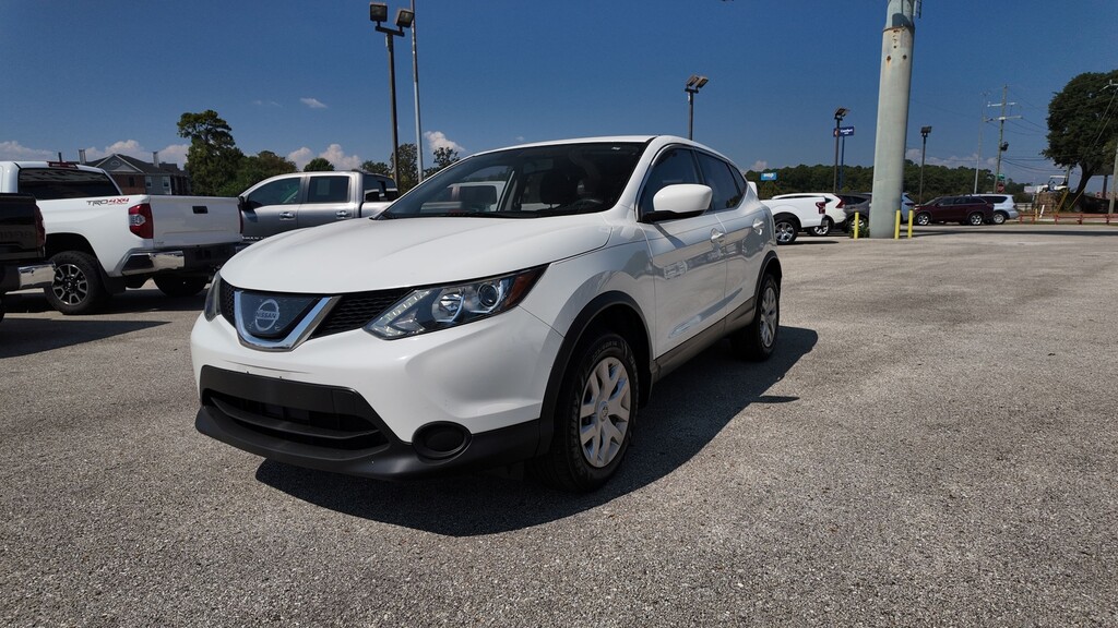 2018 Nissan ROGUE SPOR Located at Motory Group Conroe slide-image