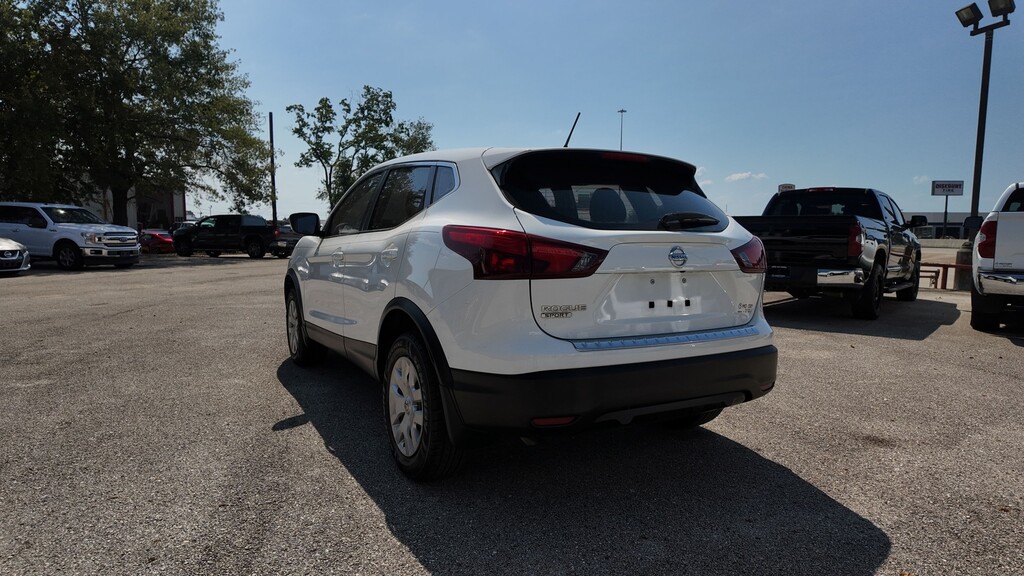 2018 Nissan ROGUE SPOR Located at Motory Group Conroe slide-image