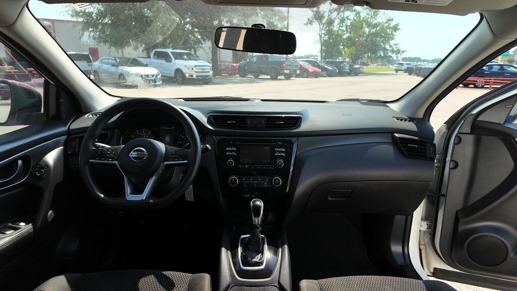 2018 Nissan ROGUE SPOR Located at Motory Group Conroe slide-image