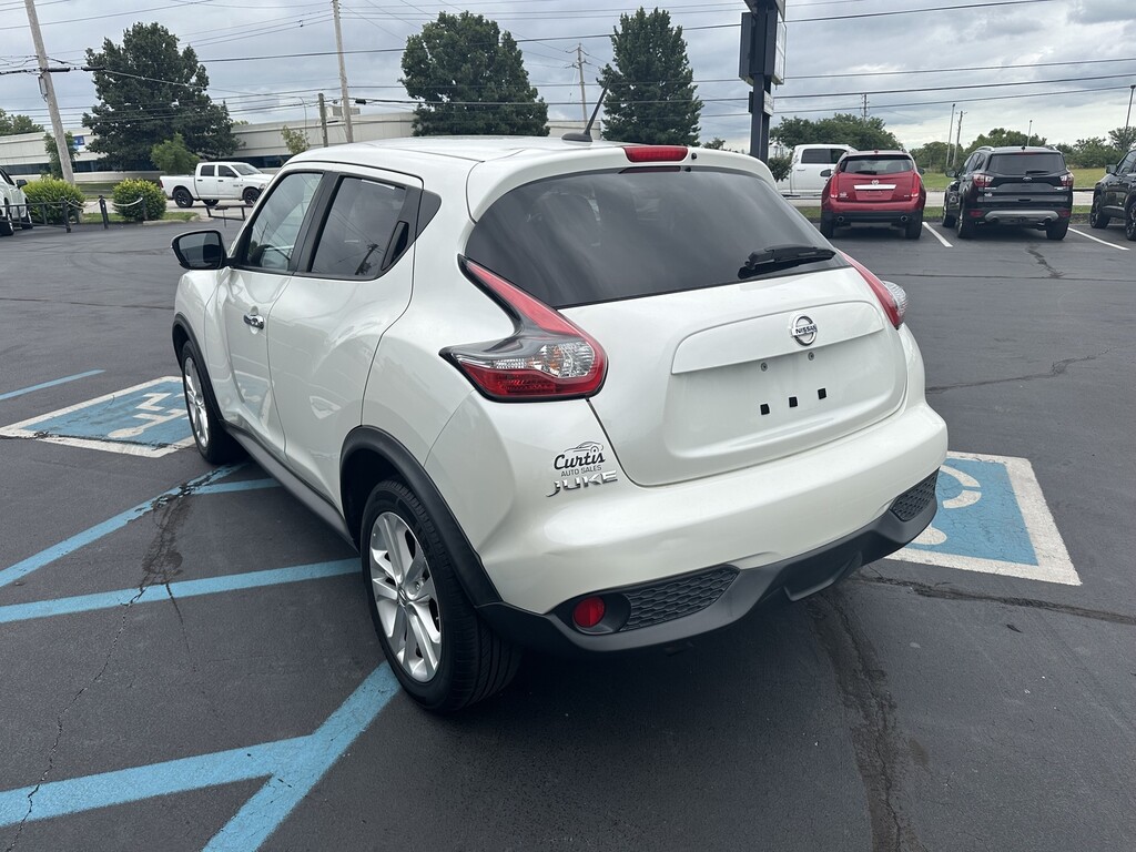 2017 Nissan JUKE Located at Curtis Auto Sales Indianapolis light-box-slides