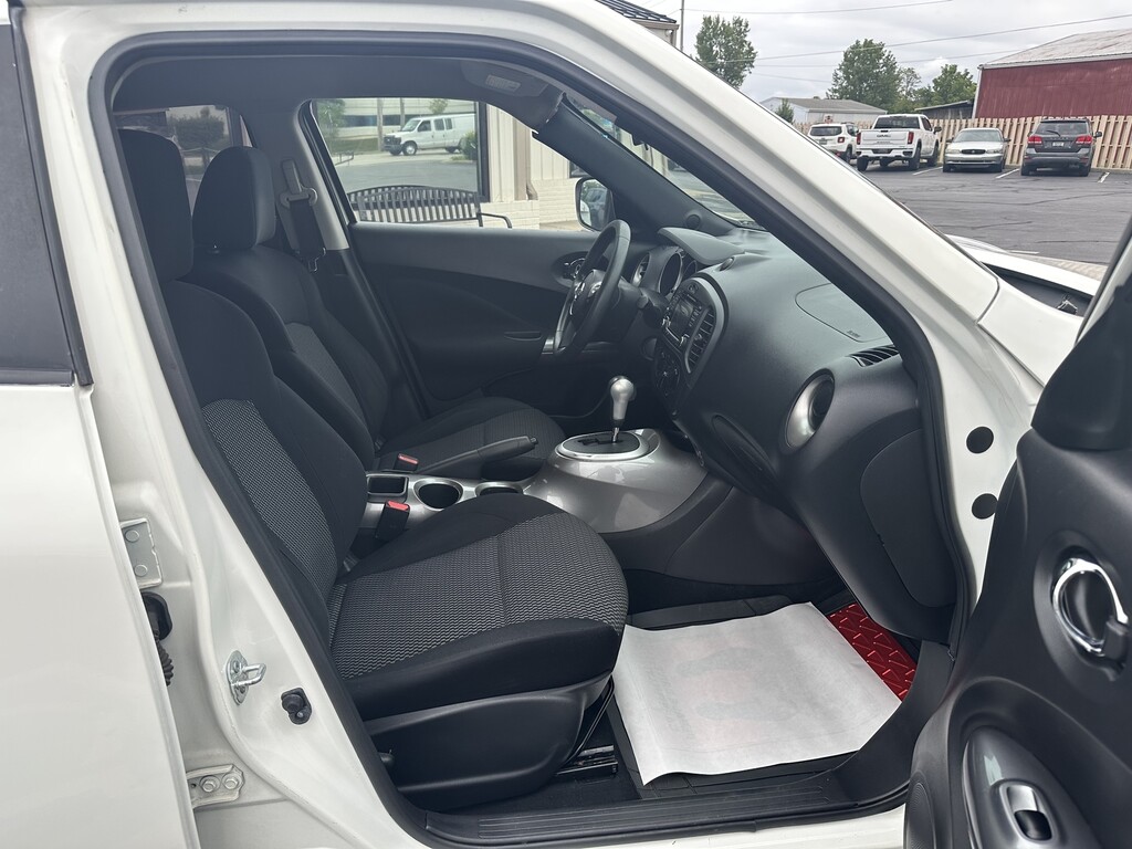 2017 Nissan JUKE Located at Curtis Auto Sales Indianapolis light-box-slides
