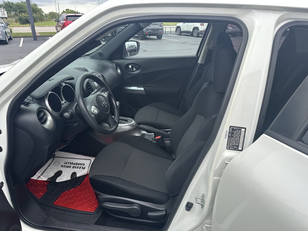 2017 Nissan JUKE Located at Curtis Auto Sales Indianapolis light-box-slides