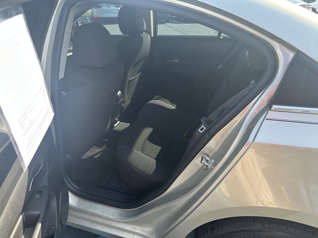 2016 Chevrolet CRUZE LIMI Located at Curtis Auto Sales Indianapolis light-box-slides