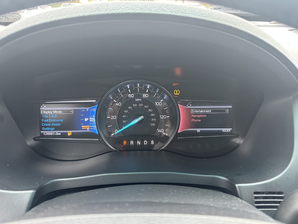 2016 Ford Explorer Located at Curtis Auto Sales Indianapolis slide-image