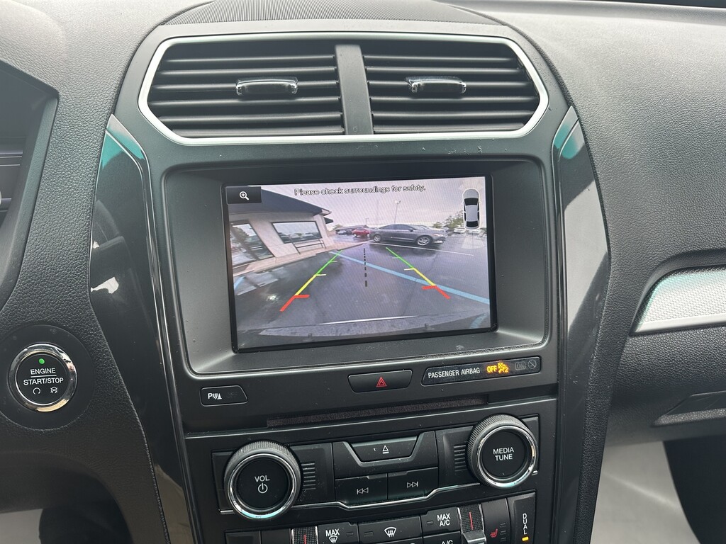 2016 Ford Explorer Located at Curtis Auto Sales Indianapolis slide-image