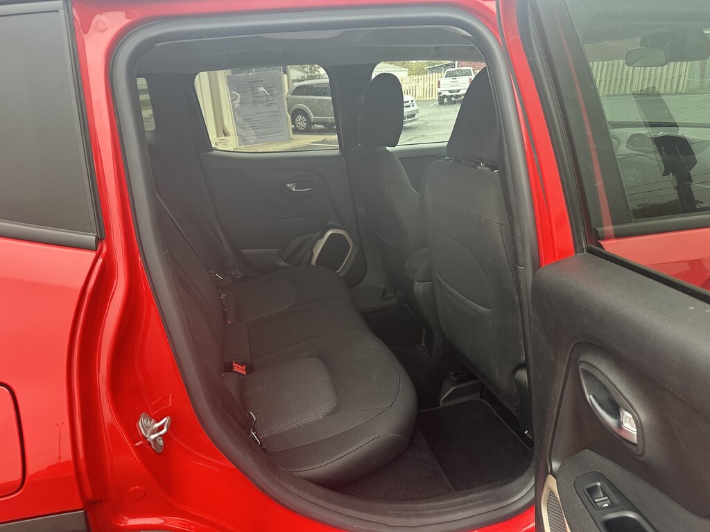 2016 Jeep RENEGADE Located at Curtis Auto Sales Indianapolis slide-image