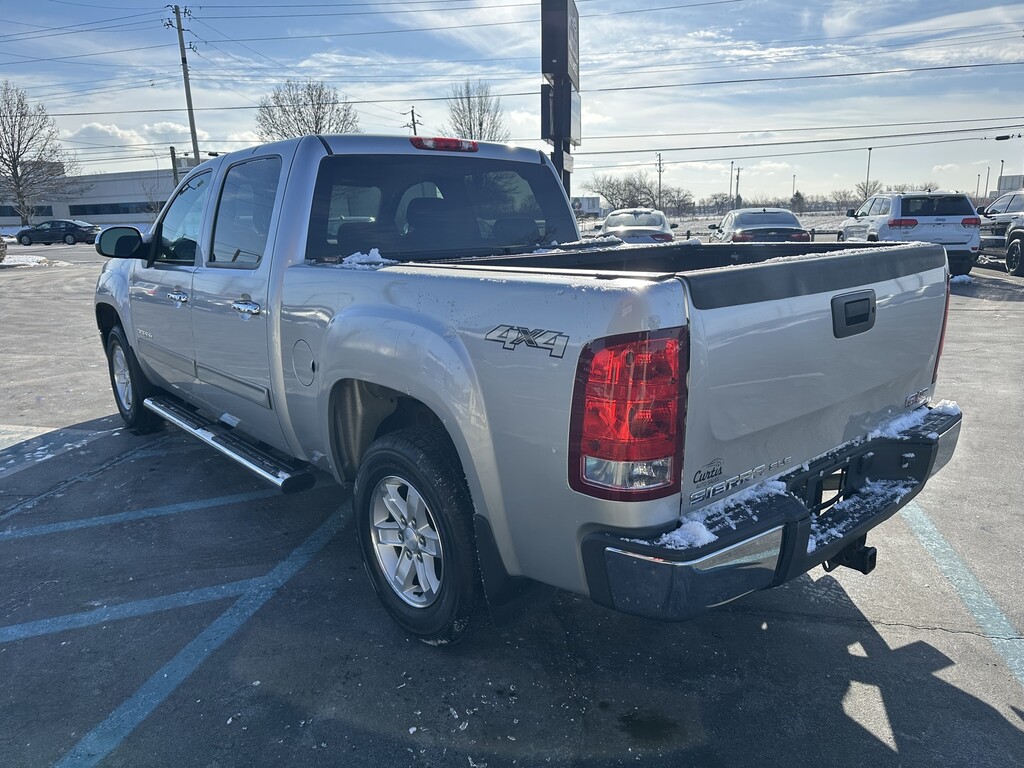2013 GMC SIERRA 150 Located at Curtis Auto Sales Indianapolis light-box-slides