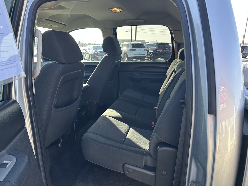2013 GMC SIERRA 150 Located at Curtis Auto Sales Indianapolis slide-image
