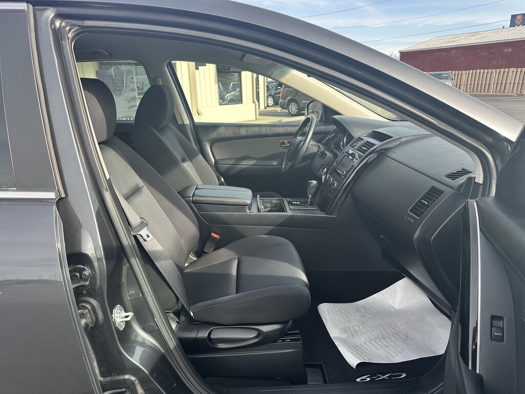 2014 Mazda CX-9 Located at Curtis Auto Sales Indianapolis light-box-slides