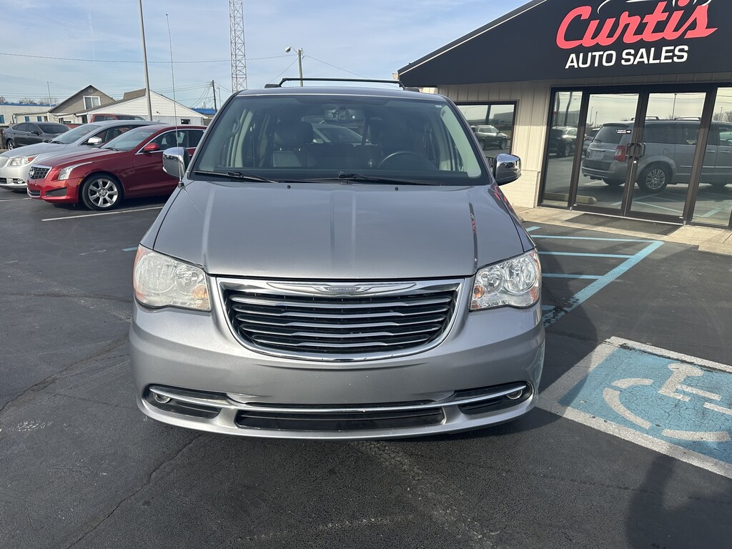 2016 Chrysler TOWN COUNTRY TOURI Located at Curtis Auto Sales Indianapolis slide-image