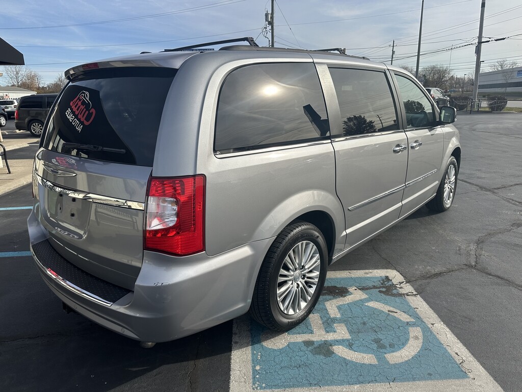 2016 Chrysler TOWN COUNTRY TOURI Located at Curtis Auto Sales Indianapolis light-box-slides