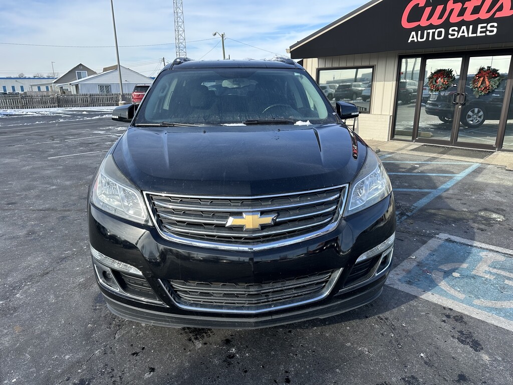 2017 Chevrolet TRAVERSE Located at Curtis Auto Sales Indianapolis light-box-slides