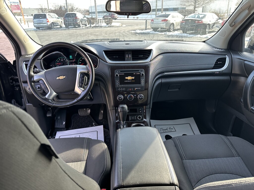 2017 Chevrolet TRAVERSE Located at Curtis Auto Sales Indianapolis light-box-slides