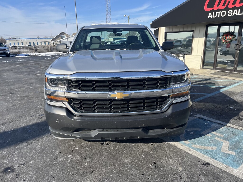 2018 Chevrolet Silverado Located at Curtis Auto Sales Indianapolis light-box-slides