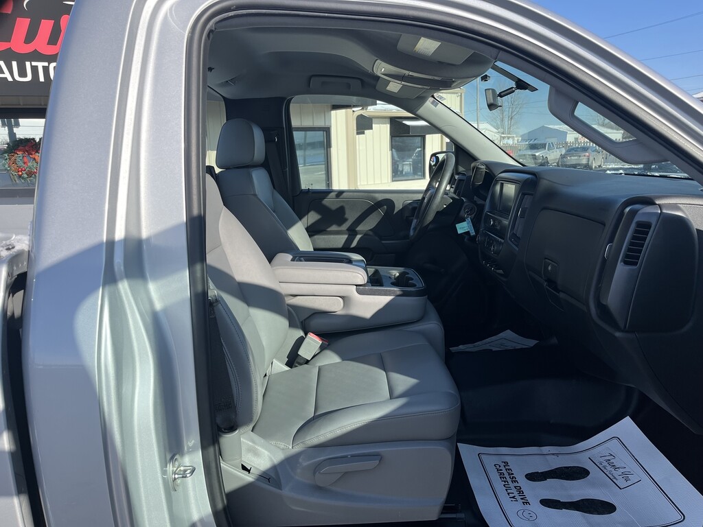 2018 Chevrolet Silverado Located at Curtis Auto Sales Indianapolis slide-image