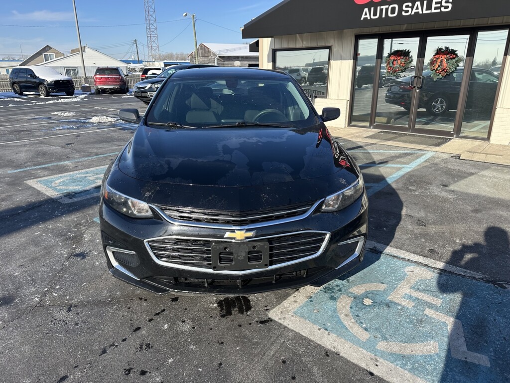 2017 Chevrolet MALIBU Located at Curtis Auto Sales Indianapolis slide-image