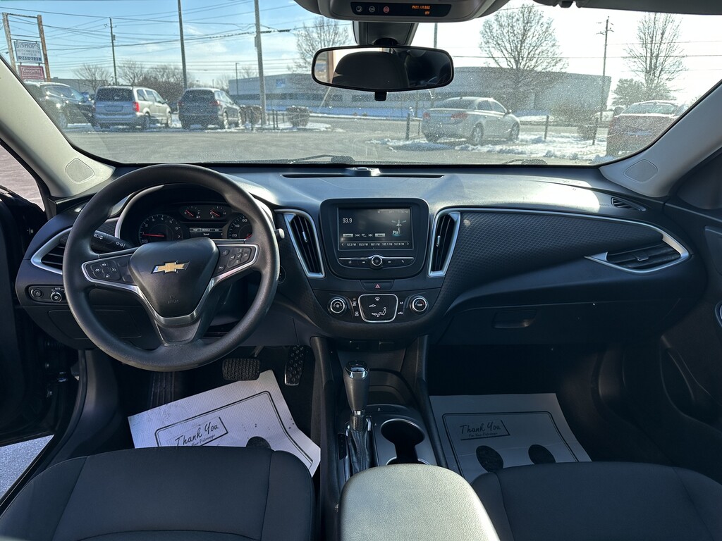 2017 Chevrolet MALIBU Located at Curtis Auto Sales Indianapolis light-box-slides