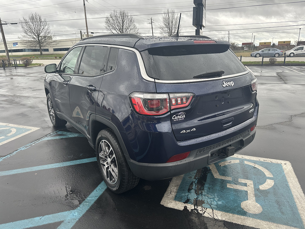 2017 Jeep COMPASS Located at Curtis Auto Sales Indianapolis light-box-slides