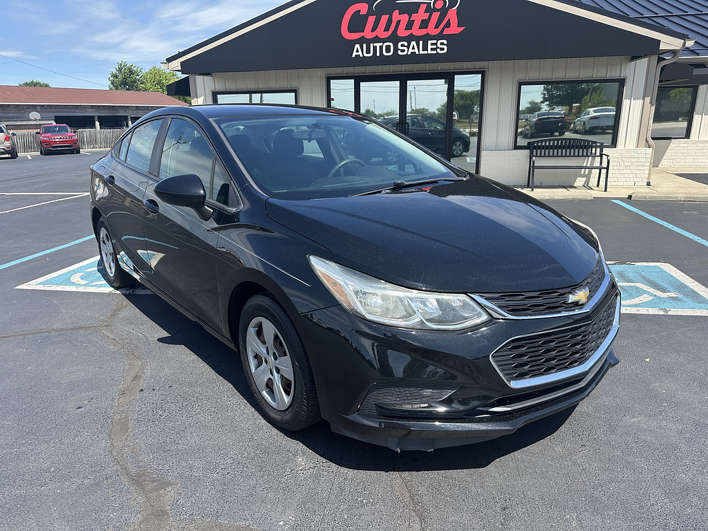 2017 Chevrolet CRUZE Located at Curtis Auto Sales Indianapolis light-box-slides