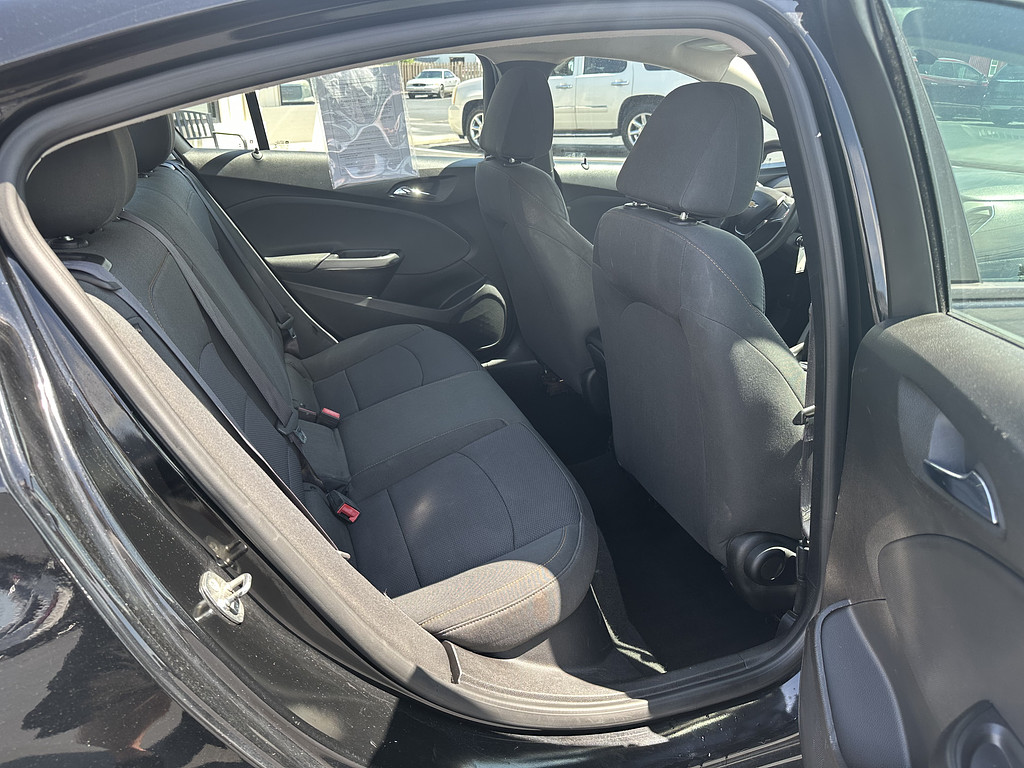 2017 Chevrolet CRUZE Located at Curtis Auto Sales Indianapolis light-box-slides