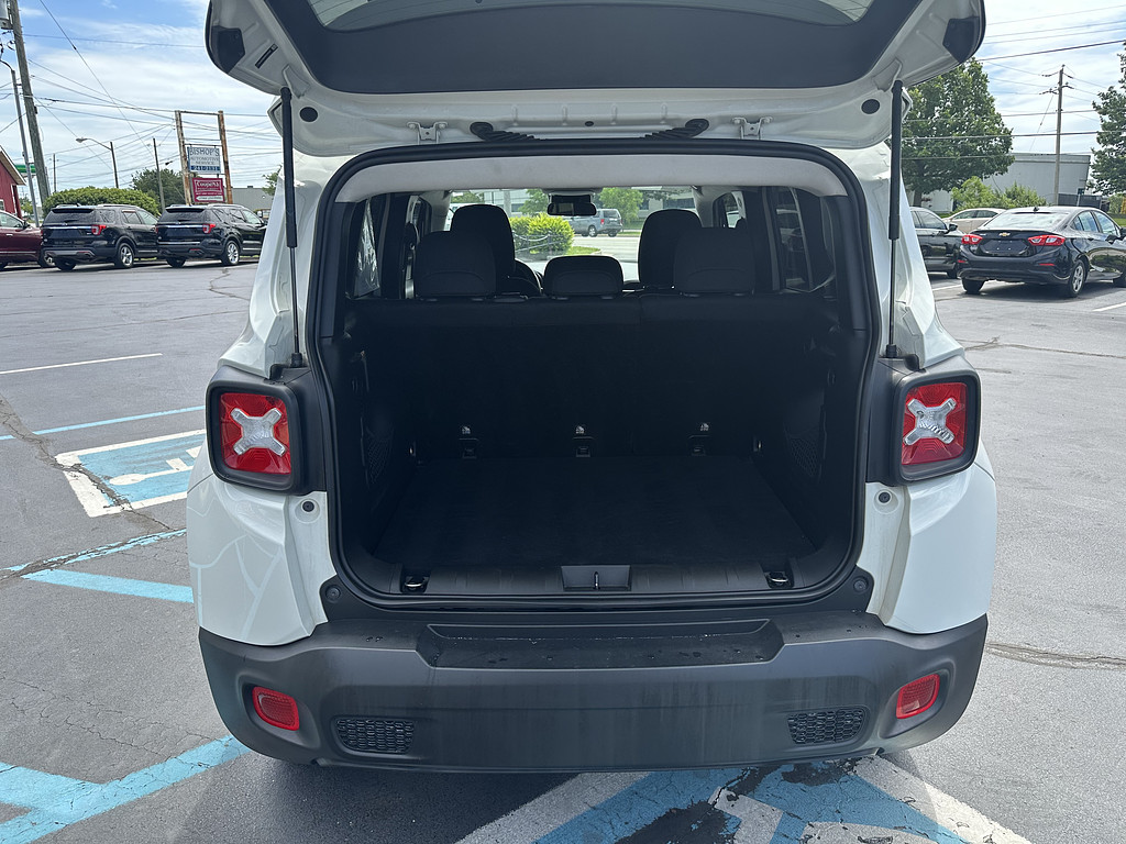 2019 Jeep RENEGADE Located at Curtis Auto Sales Indianapolis slide-image