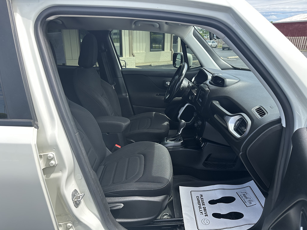 2019 Jeep RENEGADE Located at Curtis Auto Sales Indianapolis slide-image