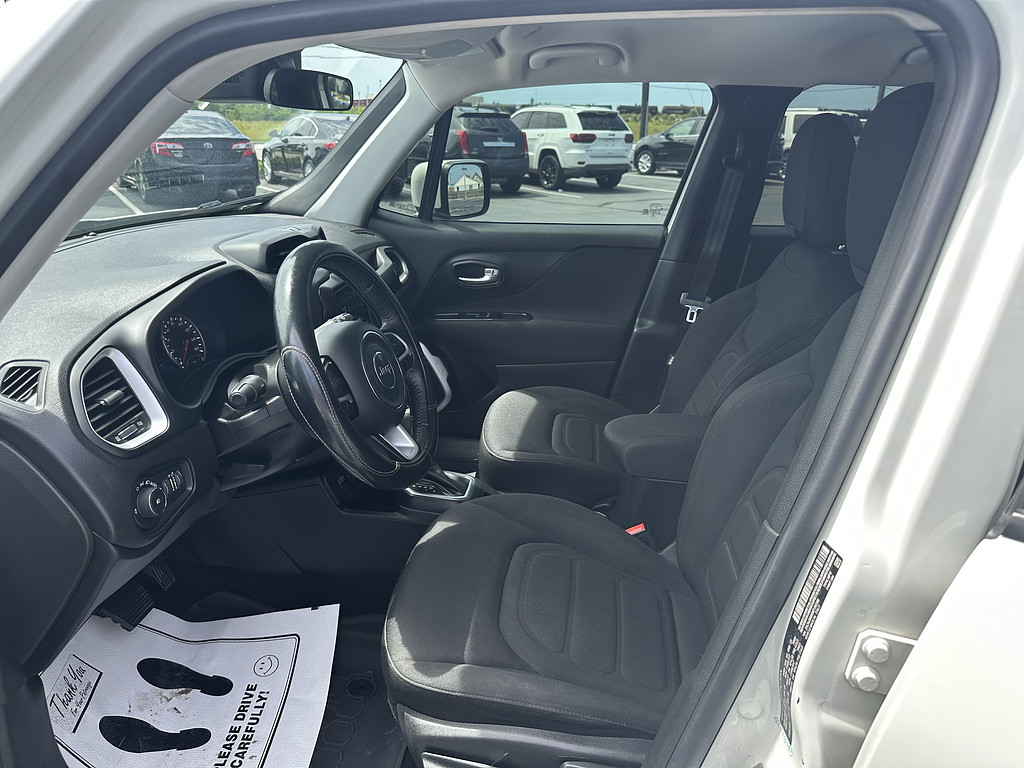2019 Jeep RENEGADE Located at Curtis Auto Sales Indianapolis slide-image