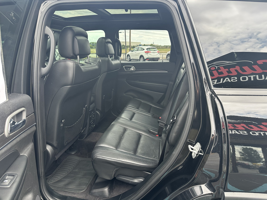 2018 Jeep GRAND CHEROKEE LIMIT Located at Curtis Auto Sales Indianapolis slide-image