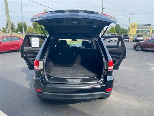 2012 Jeep GRAND CHEROKEE Located at Curtis Auto Sales Avon light-box-slides