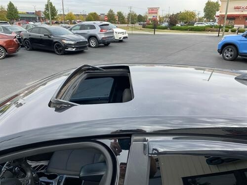 2018 Chevrolet CRUZE Located at Curtis Auto Sales Avon slide-image