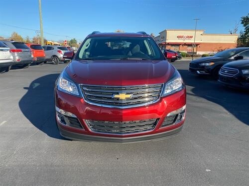 2017 Chevrolet TRAVERSE Located at Curtis Auto Sales Avon light-box-slides