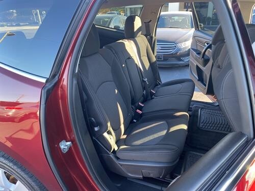 2017 Chevrolet TRAVERSE Located at Curtis Auto Sales Avon light-box-slides