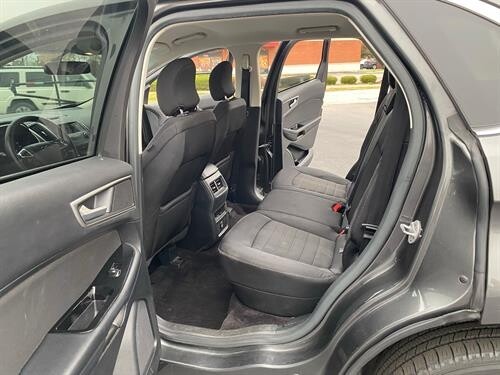 2016 Ford EDGE Located at Curtis Auto Sales Avon light-box-slides