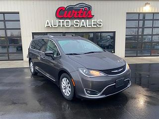 Thumbnail - 2018 Chrysler PACIFICA