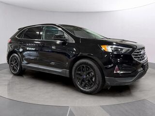 Thumbnail - 2022 Ford Edge