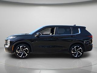 Thumbnail - 2024 Mitsubishi Outlander