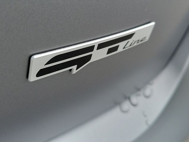 slide-image