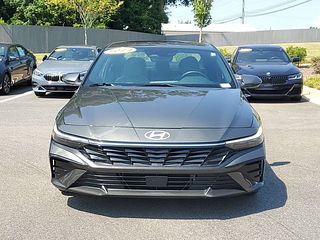 Thumbnail - 2024 Hyundai Elantra Hybrid