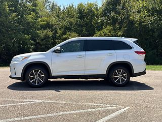Thumbnail - 2019 Toyota Highlander