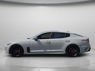 Thumbnail - 2023 Kia Stinger