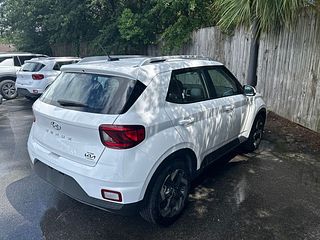 Thumbnail - 2026 Hyundai Venue
