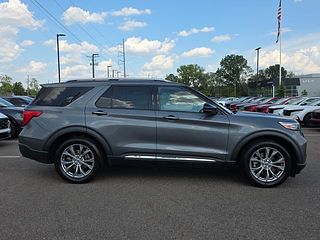 Thumbnail - 2022 Ford Explorer