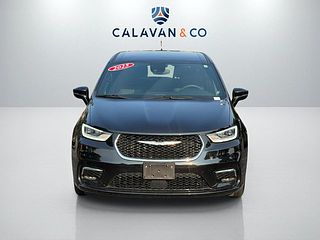 Thumbnail - 2025 Chrysler Pacifica